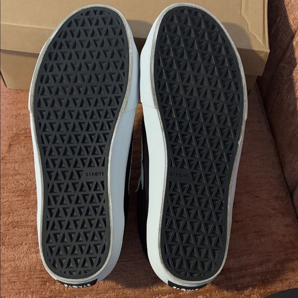 STRAYE Logan Vintage Black suede white flame skater sneakers, size US Men’s 10 - Picture 9 of 11